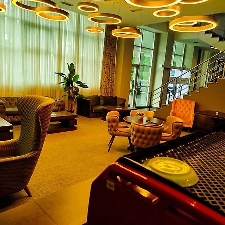 Отель Green Tower Тбилиси Экстерьер фото