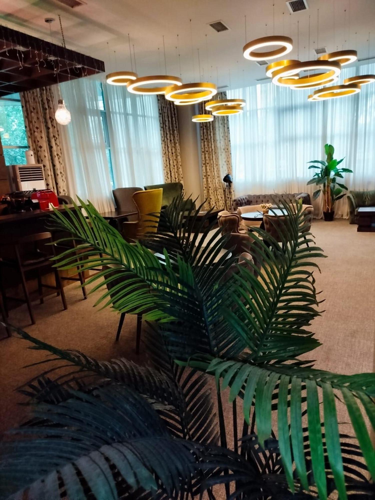 Отель Green Tower Тбилиси Экстерьер фото